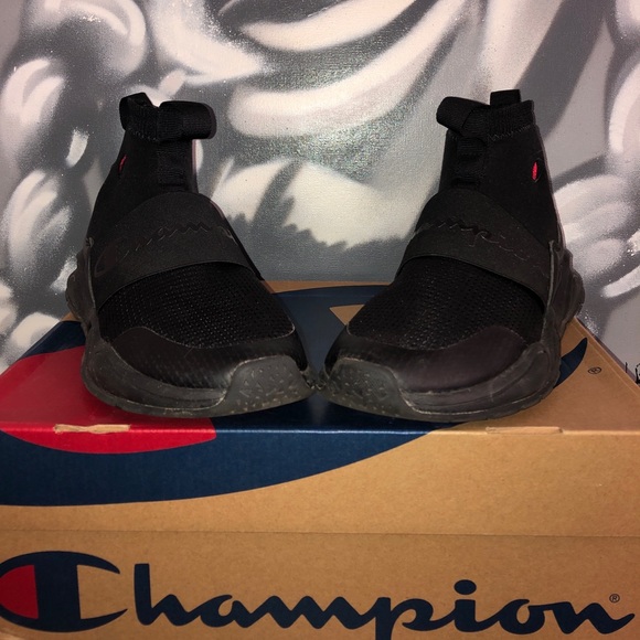 ***SOLD*** Champion Rally Pro ‘Black’ - Picture 2 of 5